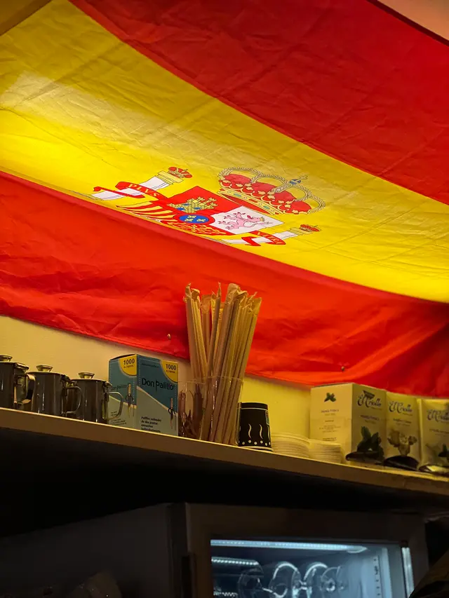 Caña y Tapas en la Calle Narváez 45 | Taberna las Botas 2