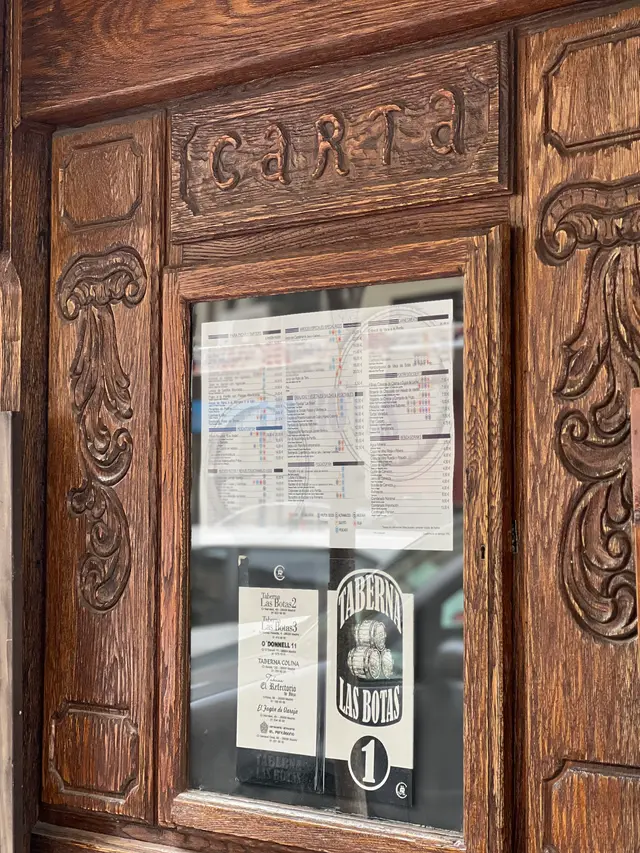 Barra de Bar con tapas españolas